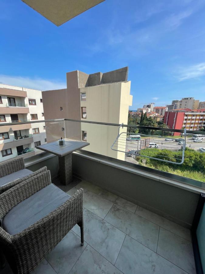 Dora Family Apartments Budva Ngoại thất bức ảnh
