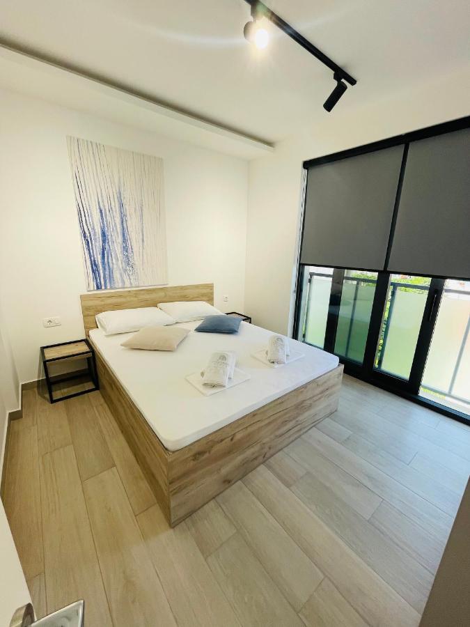 Dora Family Apartments Budva Ngoại thất bức ảnh