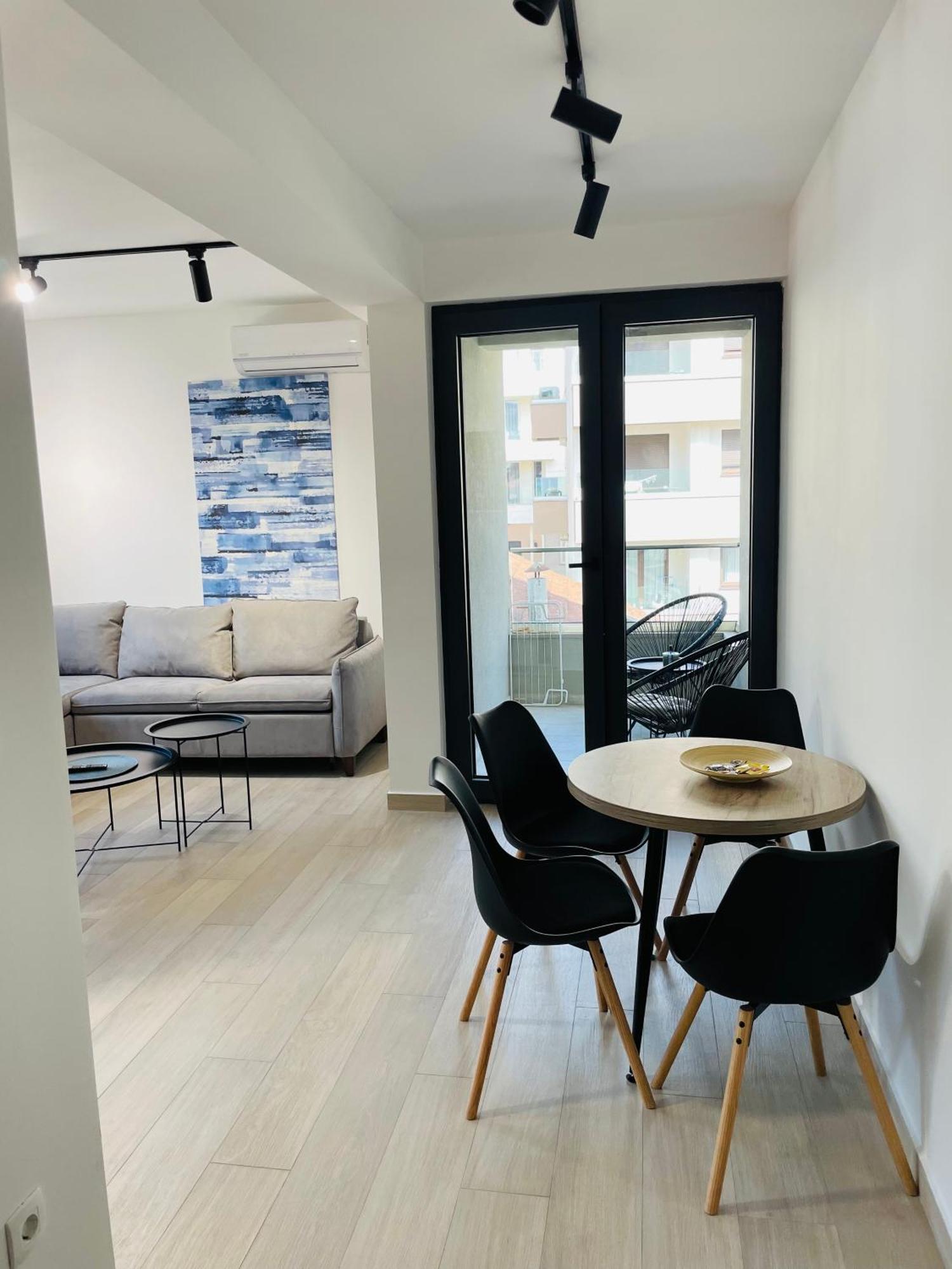 Dora Family Apartments Budva Ngoại thất bức ảnh