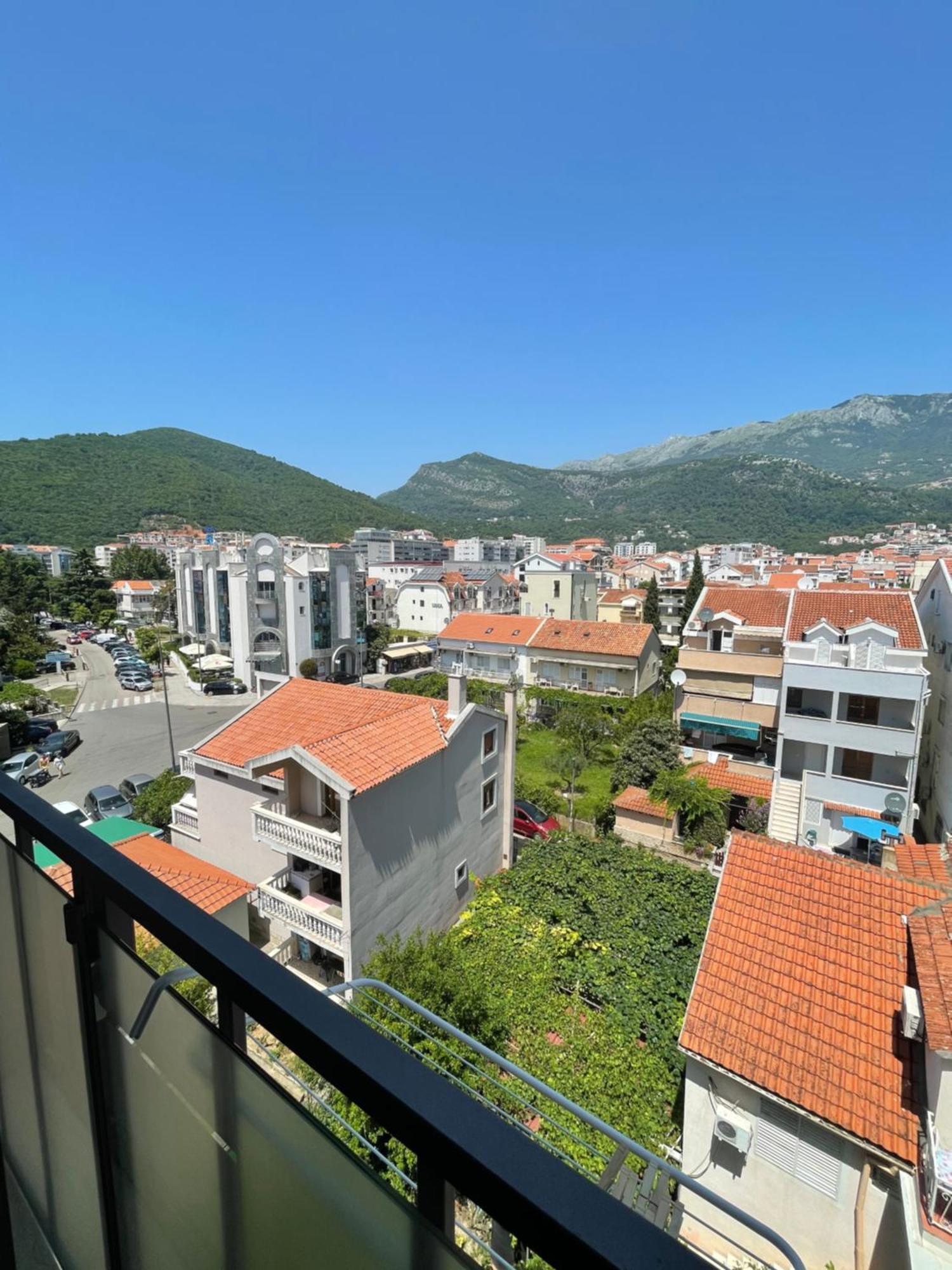Dora Family Apartments Budva Ngoại thất bức ảnh